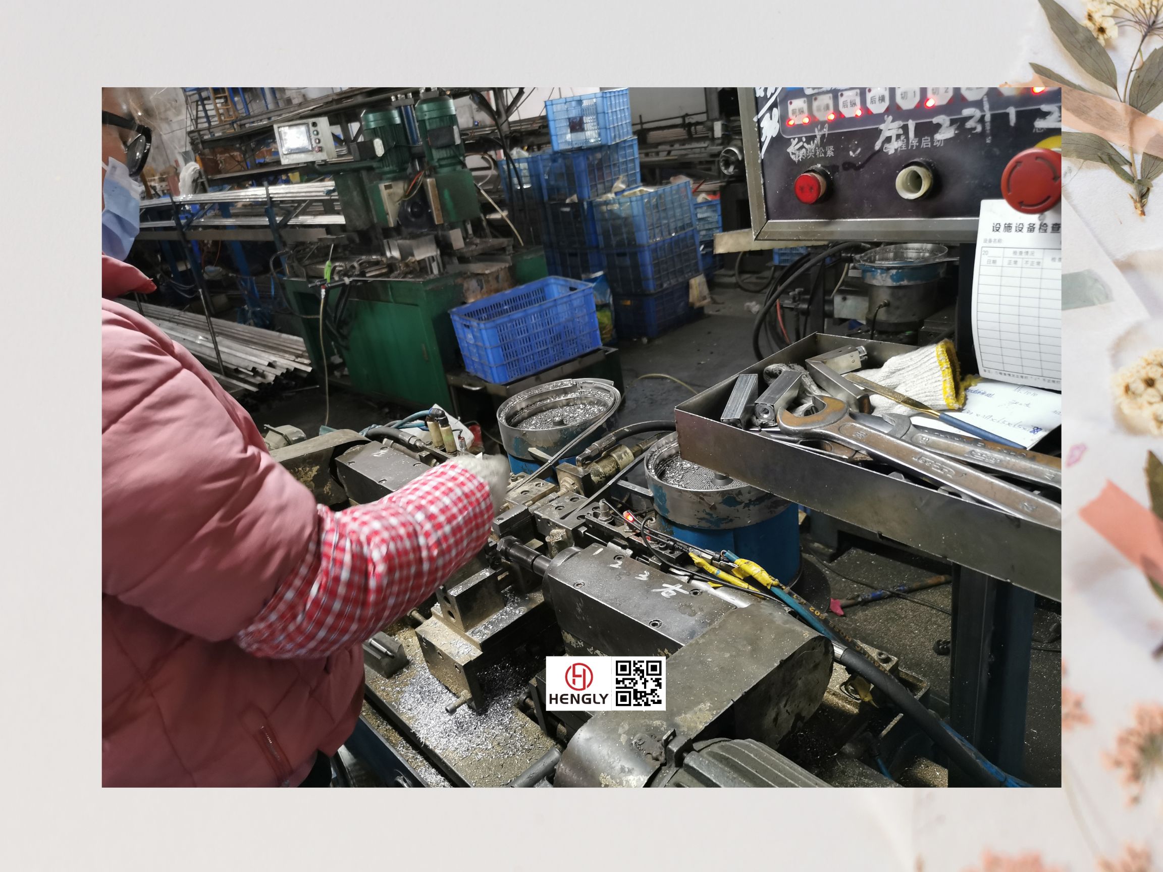 Women in door hardware manufacturing-Hengly-4.jpg